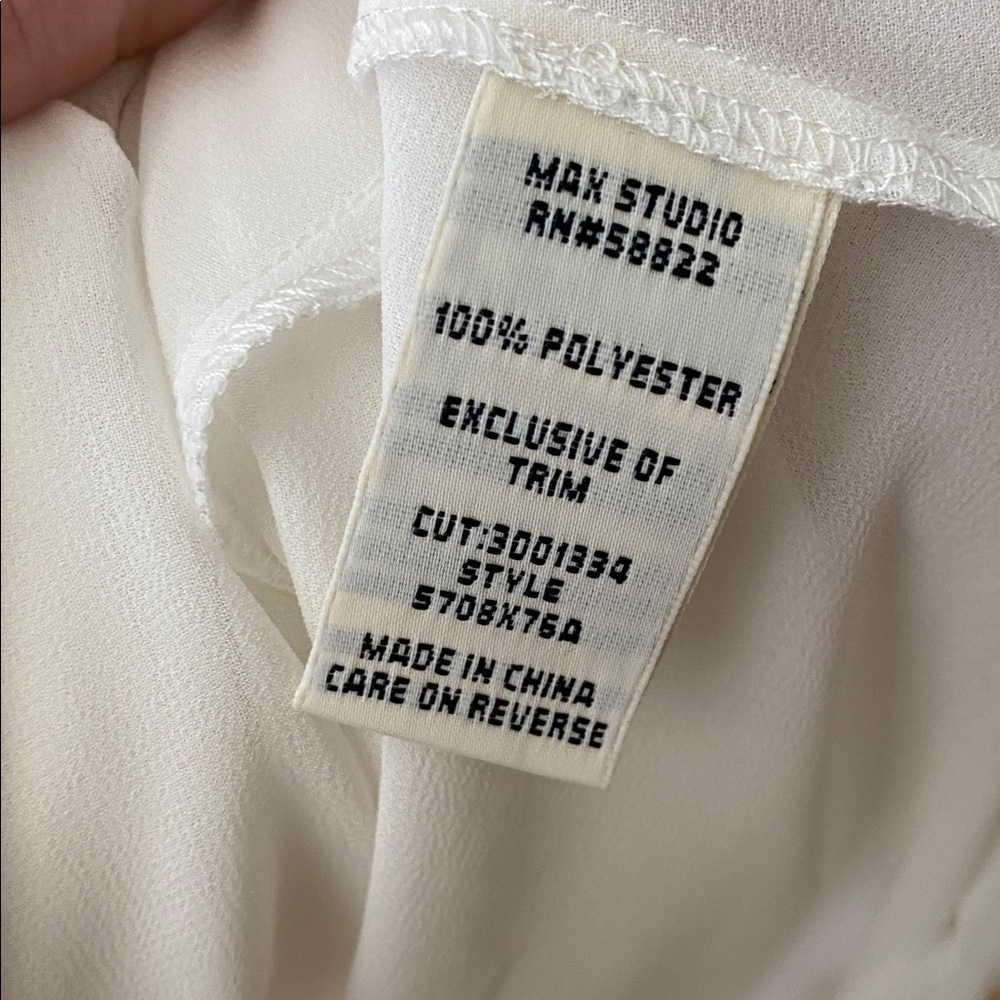 Max Studio Sleevless Eyelet Lace Embroidered White Blouse Size M - Picture 8 of 10